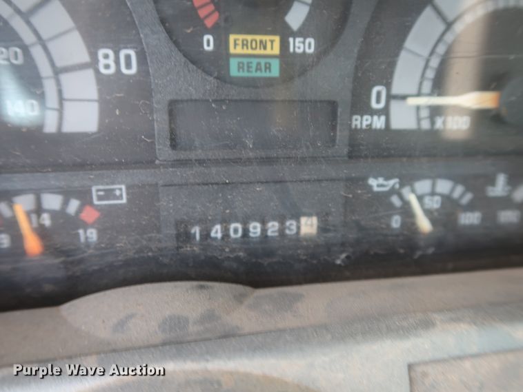 image for item HJ9307 2000 Chevrolet C8500  bucket truck