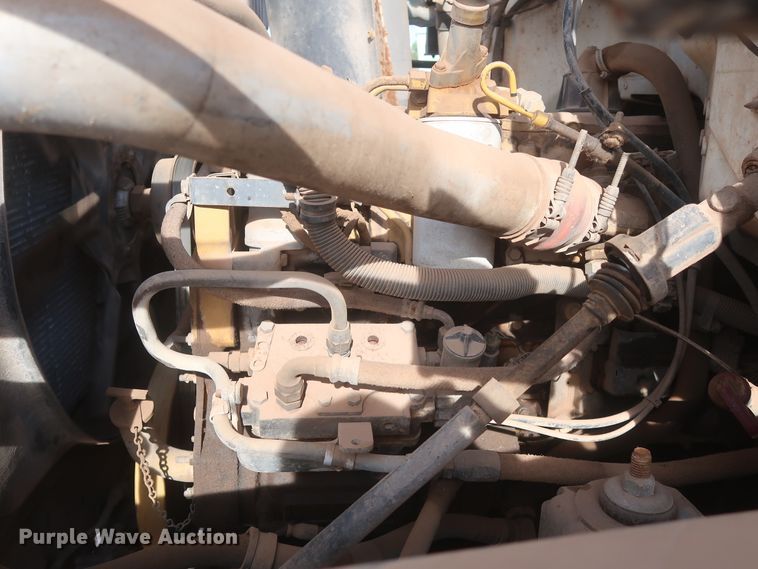 image for item HJ9307 2000 Chevrolet C8500  bucket truck