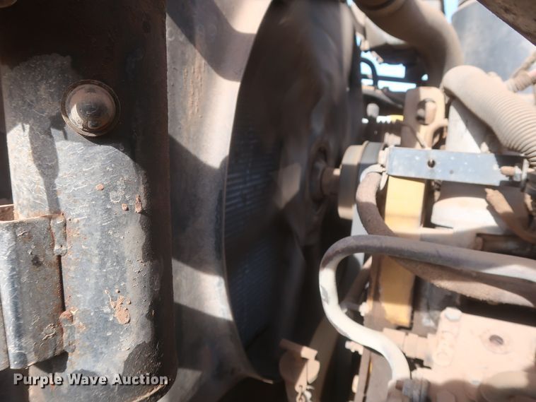 image for item HJ9307 2000 Chevrolet C8500  bucket truck