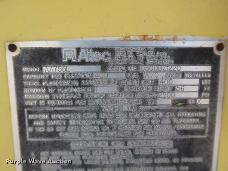 image for item HJ9307 2000 Chevrolet C8500  bucket truck