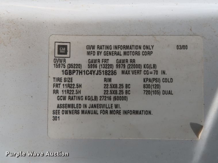 image for item HJ9307 2000 Chevrolet C8500  bucket truck