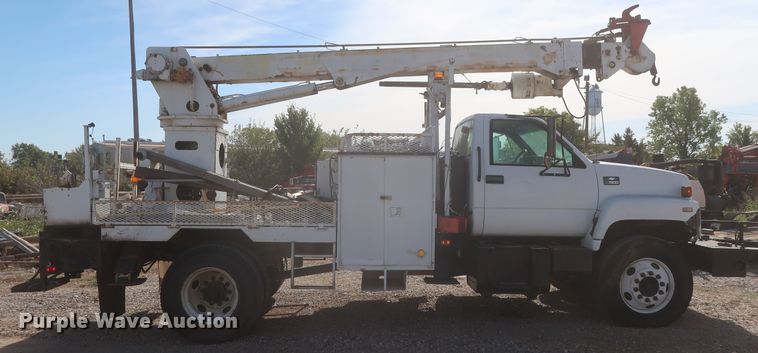 image for item HJ9308 1998 Chevrolet C7500  digger derrick truck