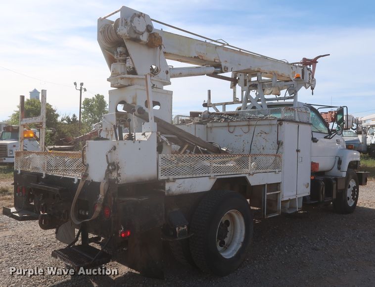 image for item HJ9308 1998 Chevrolet C7500  digger derrick truck
