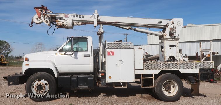 image for item HJ9308 1998 Chevrolet C7500  digger derrick truck