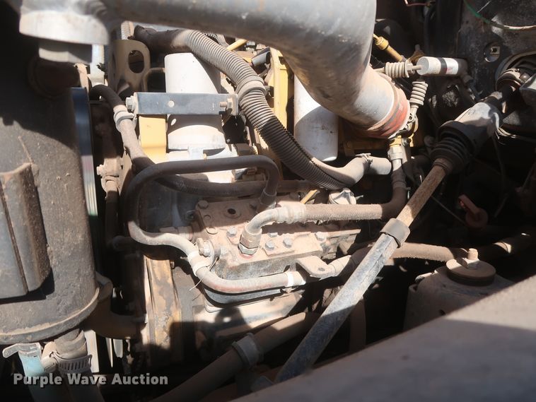 image for item HJ9308 1998 Chevrolet C7500  digger derrick truck