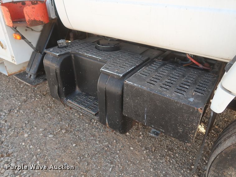 image for item HJ9308 1998 Chevrolet C7500  digger derrick truck