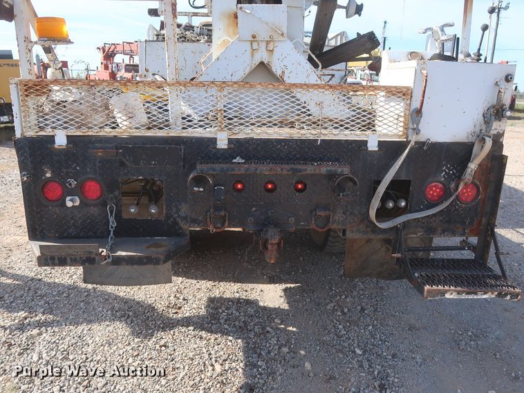 image for item HJ9308 1998 Chevrolet C7500  digger derrick truck