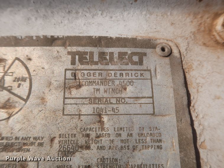 image for item HJ9308 1998 Chevrolet C7500  digger derrick truck