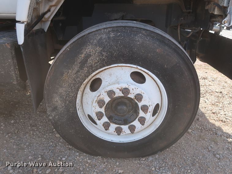 image for item HJ9308 1998 Chevrolet C7500  digger derrick truck