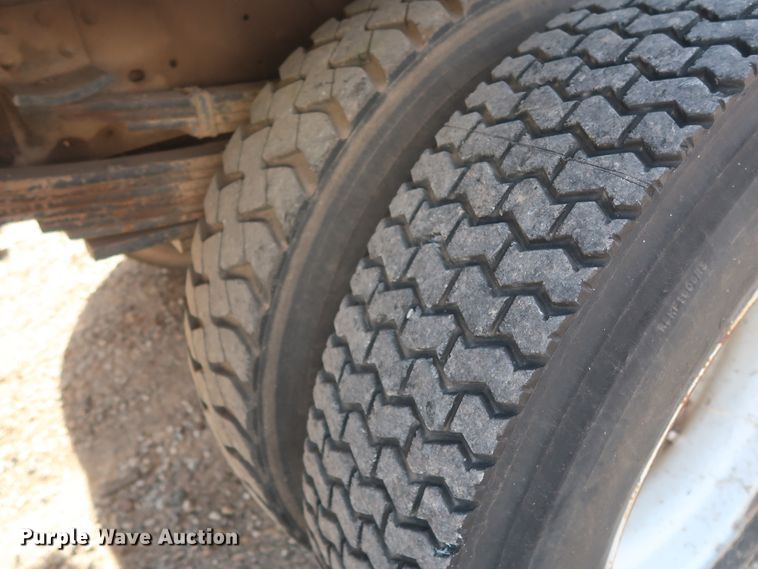 image for item HJ9308 1998 Chevrolet C7500  digger derrick truck