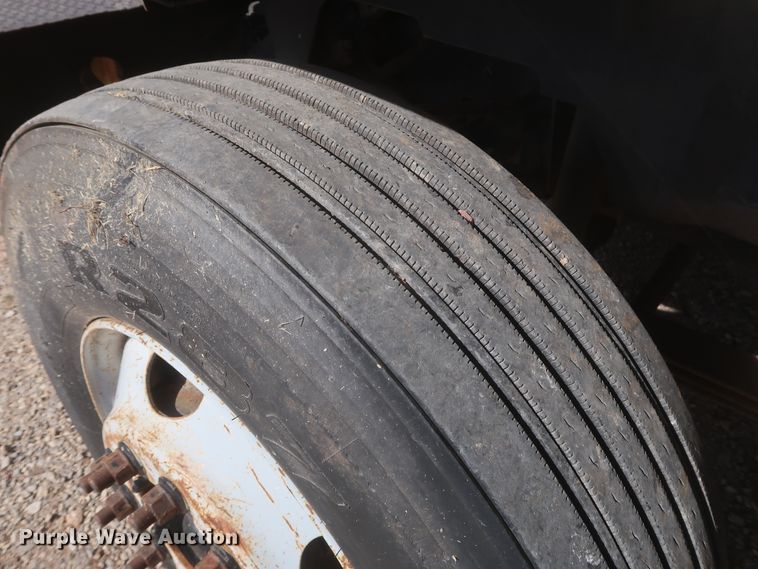 image for item HJ9308 1998 Chevrolet C7500  digger derrick truck