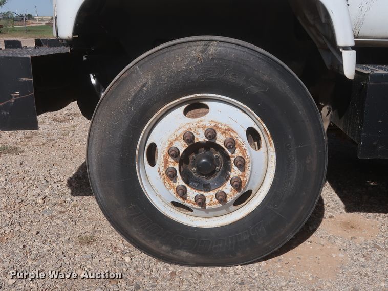 image for item HJ9308 1998 Chevrolet C7500  digger derrick truck