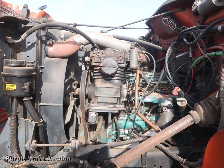 image for item HJ9309 1992 International 4700  bucket truck