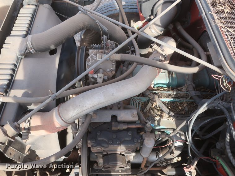 image for item HJ9309 1992 International 4700  bucket truck