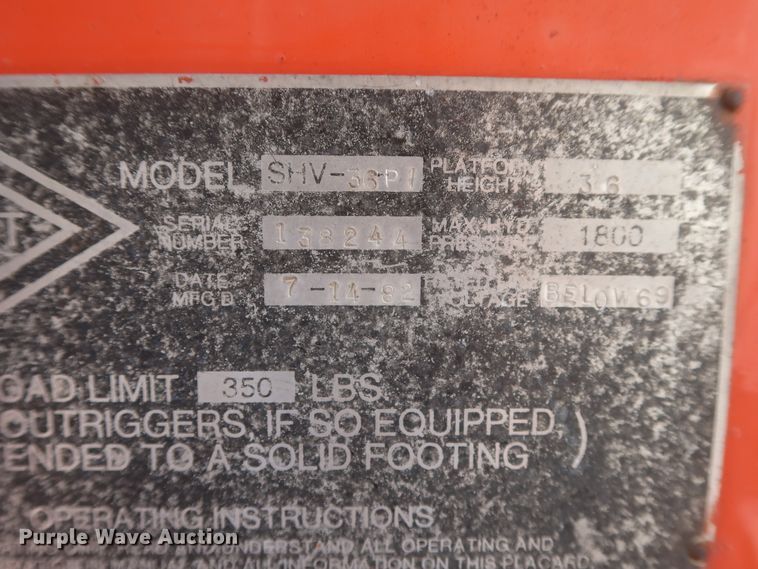 image for item HJ9309 1992 International 4700  bucket truck