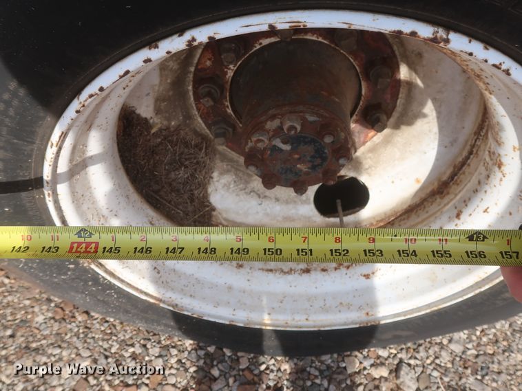 image for item HJ9309 1992 International 4700  bucket truck