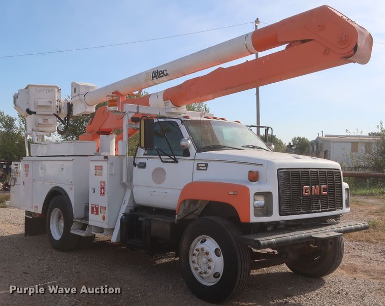 image for item HJ9427 1999 GMC C7500  bucket truck