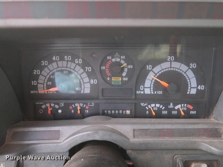 image for item HJ9427 1999 GMC C7500  bucket truck