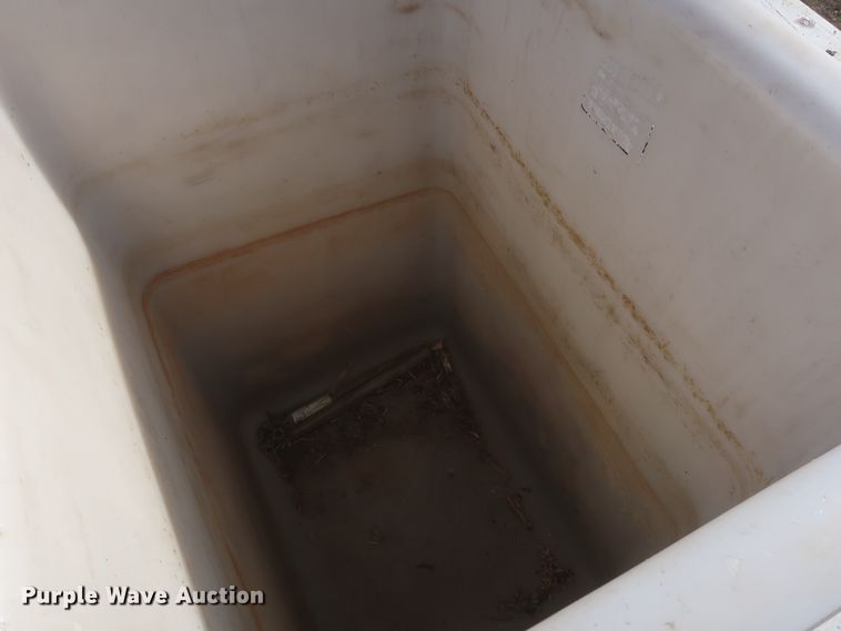 image for item HJ9427 1999 GMC C7500  bucket truck