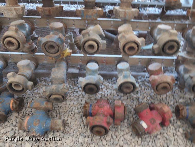 image for item HK9552 (45) 2" diameter pipe Tees