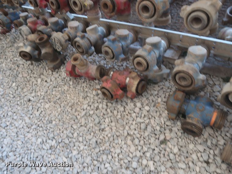 image for item HK9552 (45) 2" diameter pipe Tees