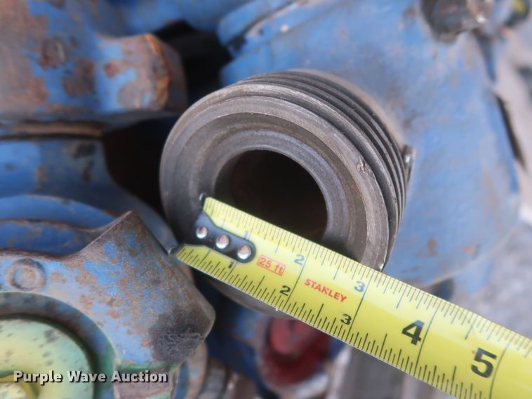 image for item HK9589 Approximately 25 pipe ball valves