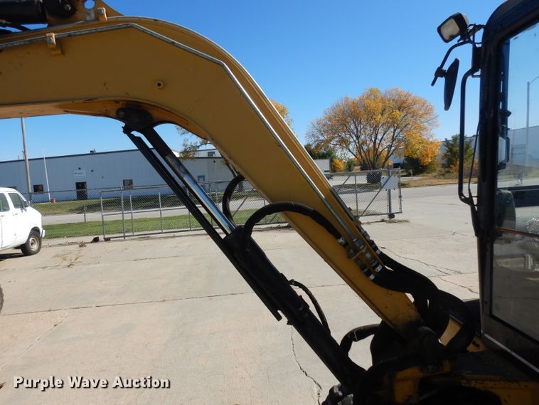 image for item HN9395 2002 Caterpillar 303.5  mini excavator