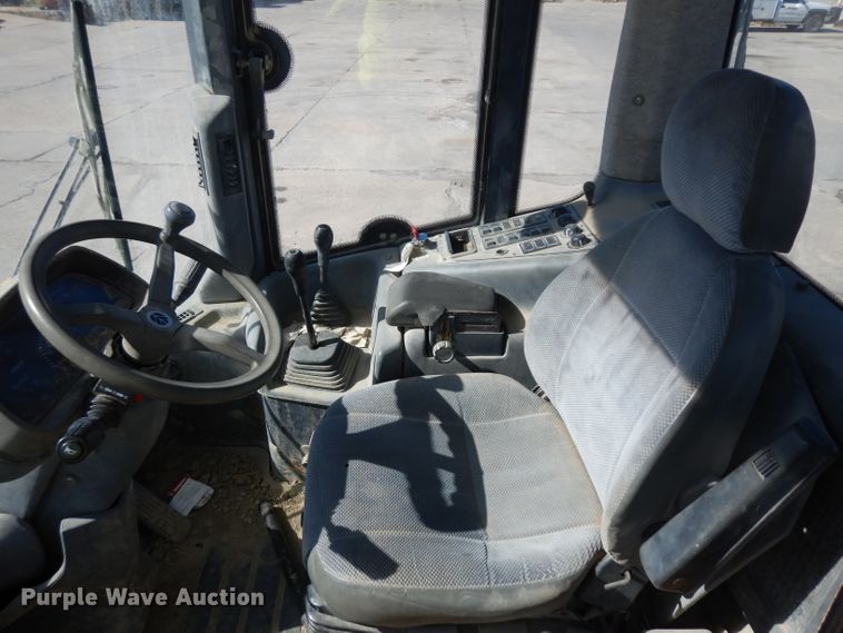 image for item HN9396 1999 New Holland LW110  wheel loader