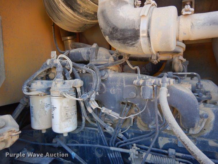 image for item HN9396 1999 New Holland LW110  wheel loader