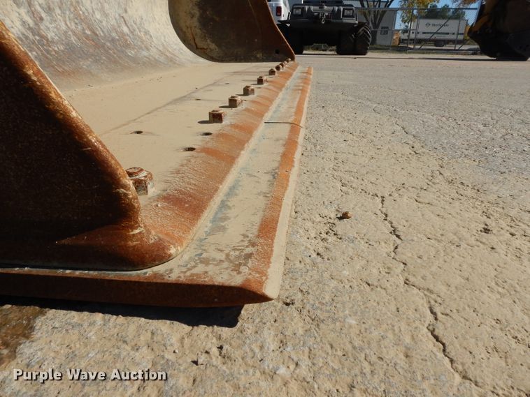 image for item HN9396 1999 New Holland LW110  wheel loader