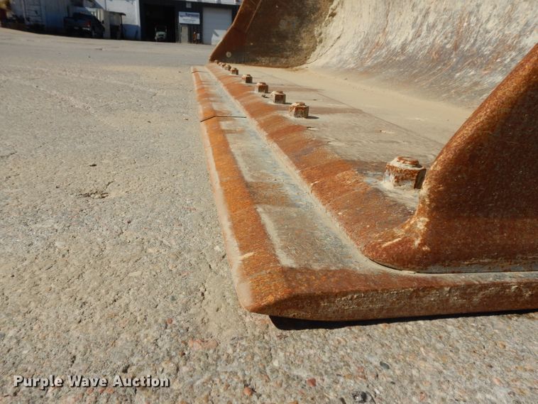 image for item HN9396 1999 New Holland LW110  wheel loader