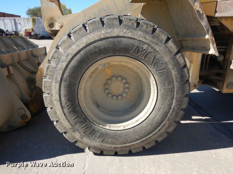 image for item HN9396 1999 New Holland LW110  wheel loader