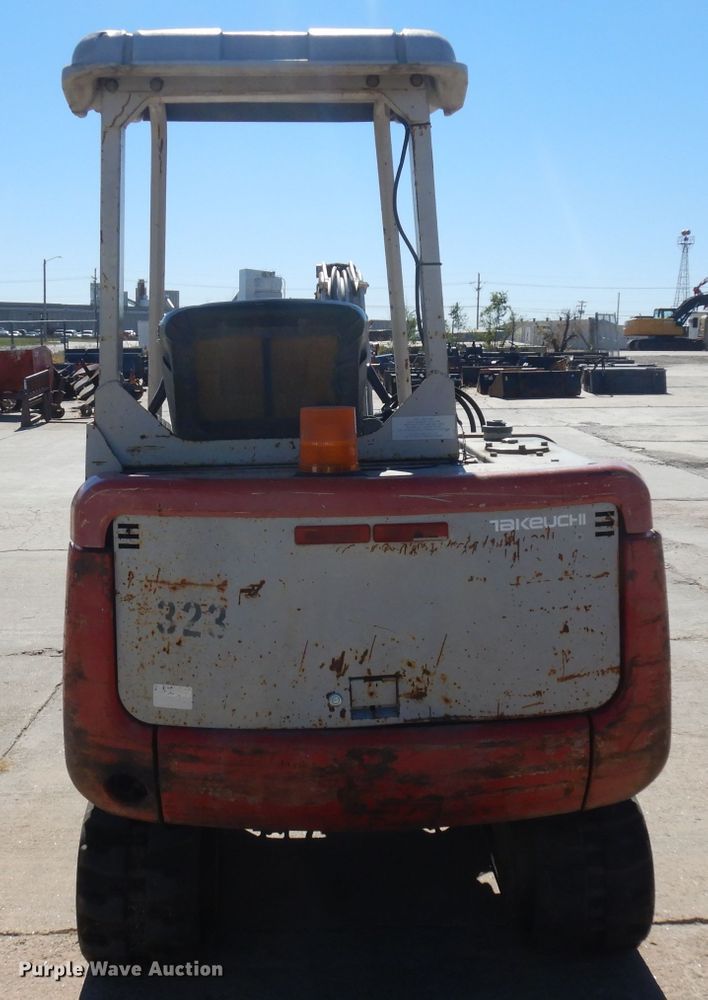 image for item HN9407 1999 Takeuchi TB025  mini excavator