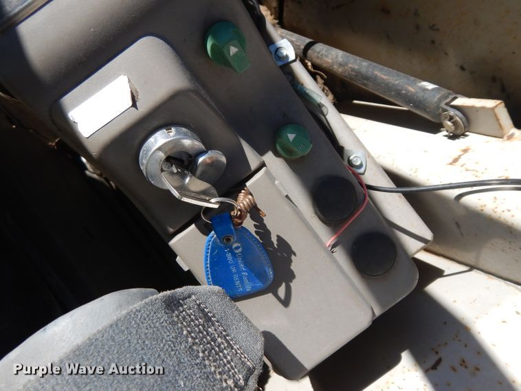 image for item HN9407 1999 Takeuchi TB025  mini excavator