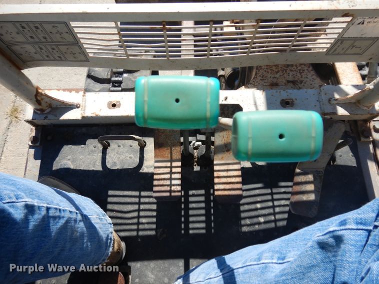 image for item HN9407 1999 Takeuchi TB025  mini excavator