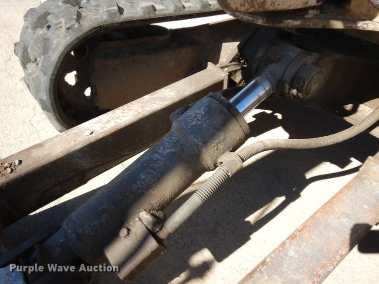 image for item HN9407 1999 Takeuchi TB025  mini excavator