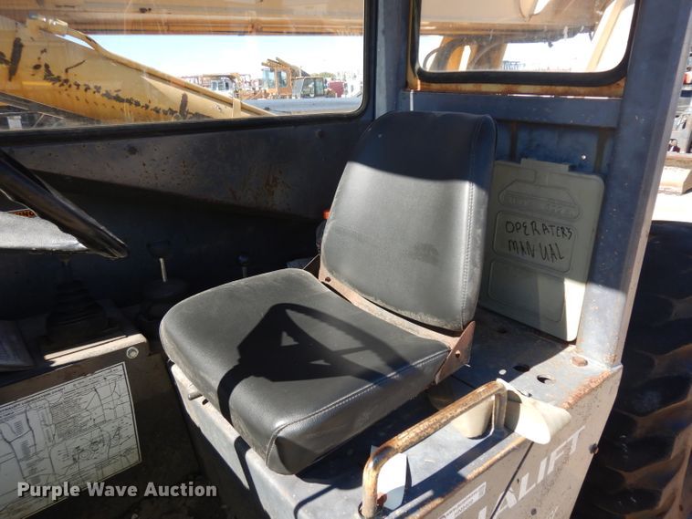 image for item HN9409 1996 Gehl 883  telehandler