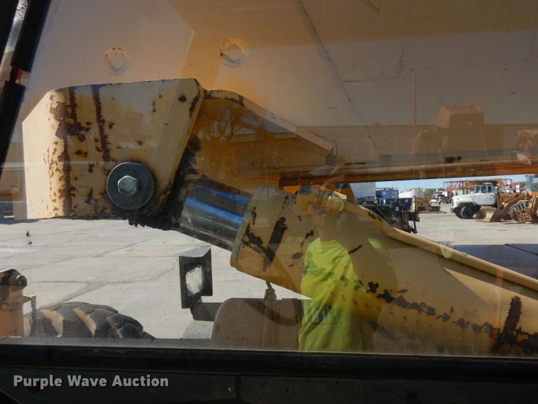 image for item HN9409 1996 Gehl 883  telehandler