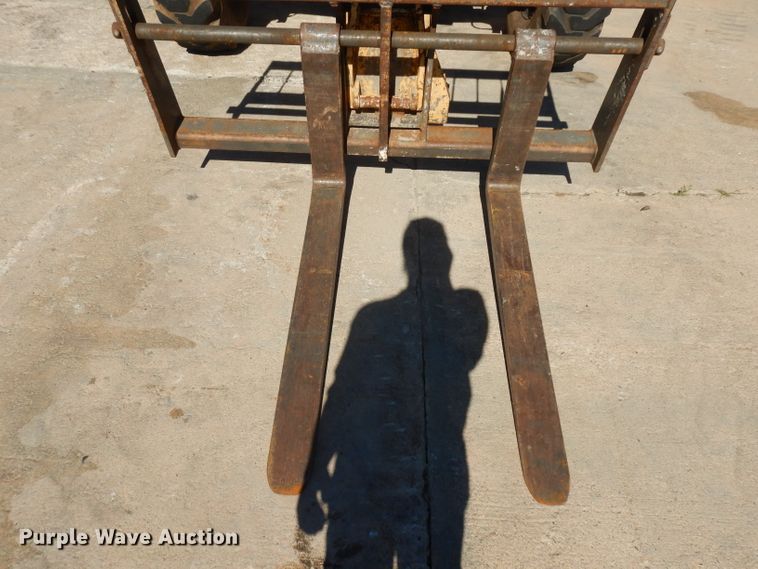 image for item HN9409 1996 Gehl 883  telehandler