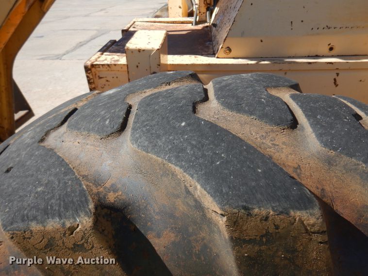 image for item HN9409 1996 Gehl 883  telehandler