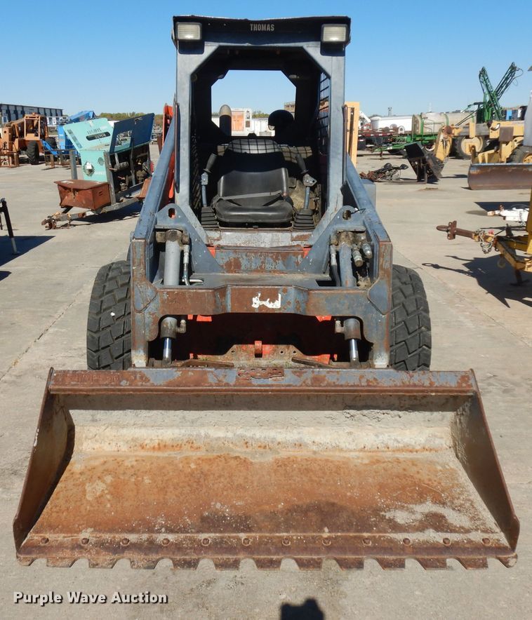 image for item HN9410 2000 Thomas T245  skid steer loader