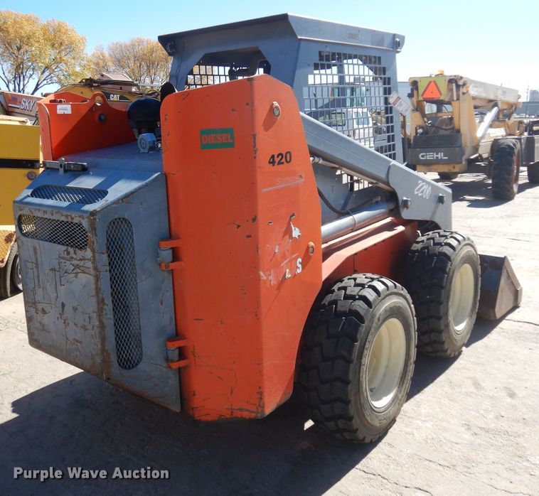 image for item HN9410 2000 Thomas T245  skid steer loader