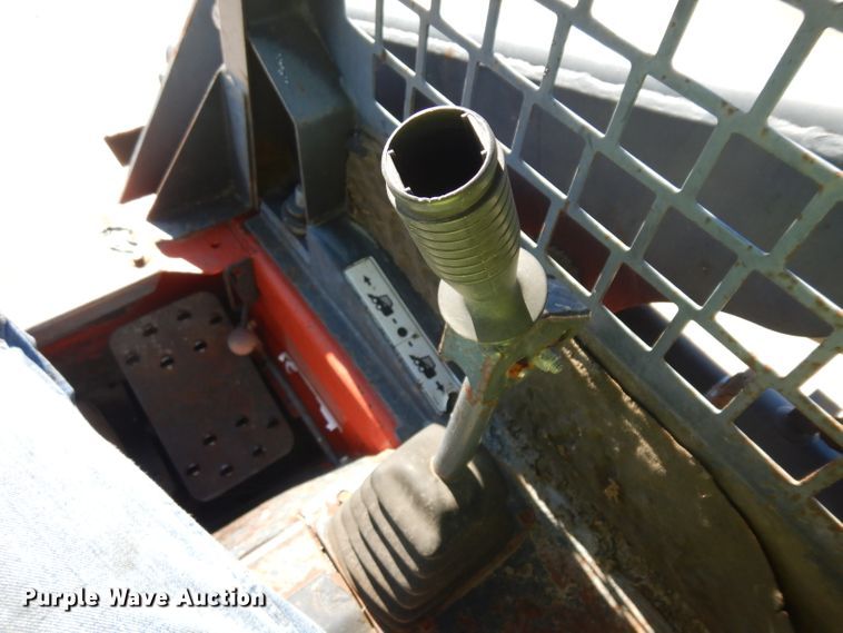 image for item HN9410 2000 Thomas T245  skid steer loader