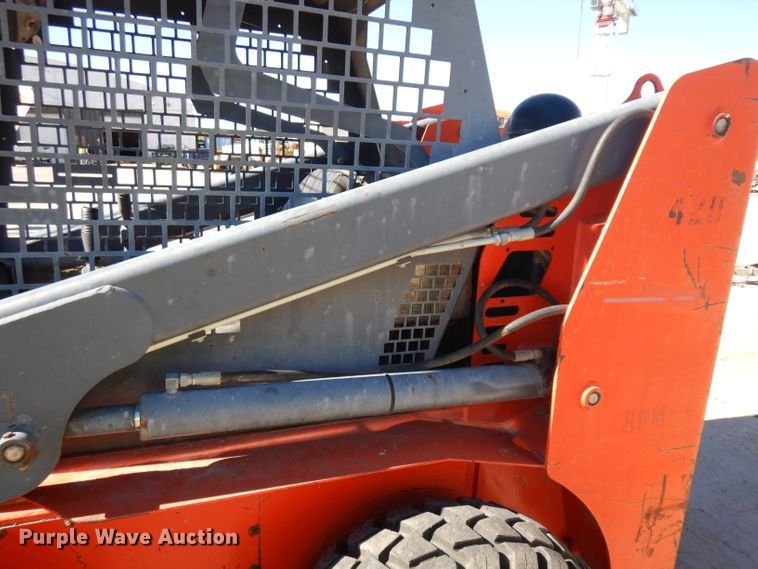 image for item HN9410 2000 Thomas T245  skid steer loader