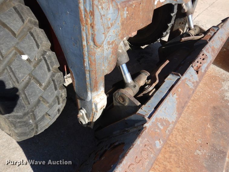 image for item HN9410 2000 Thomas T245  skid steer loader