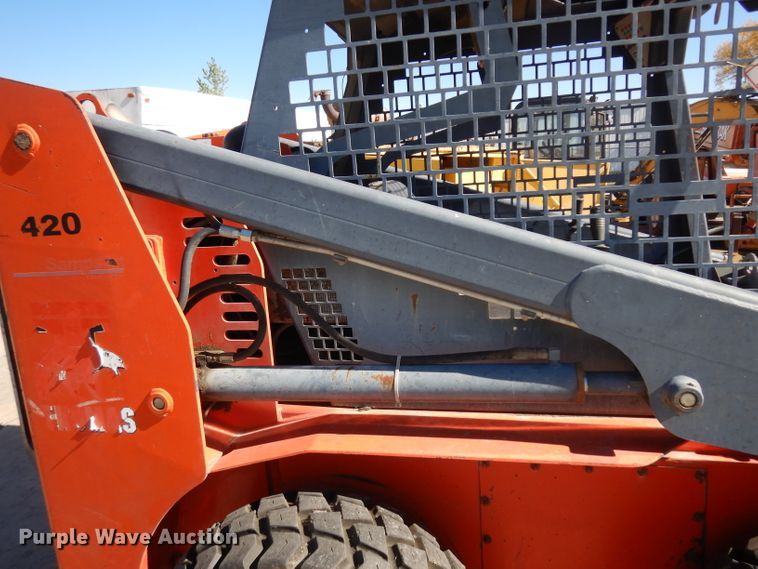 image for item HN9410 2000 Thomas T245  skid steer loader
