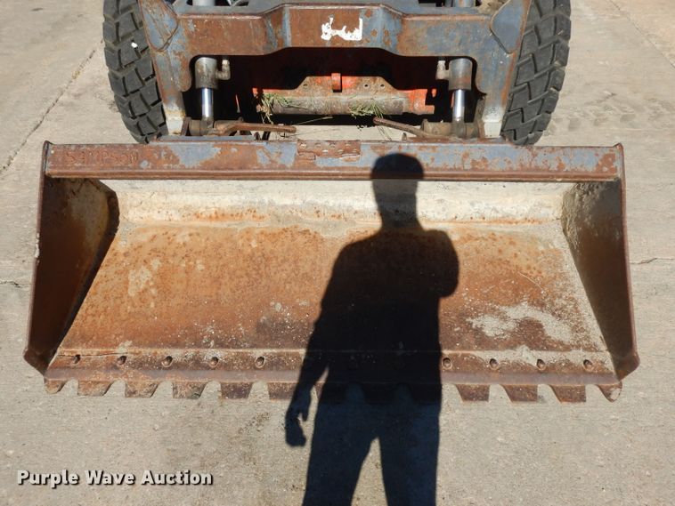 image for item HN9410 2000 Thomas T245  skid steer loader