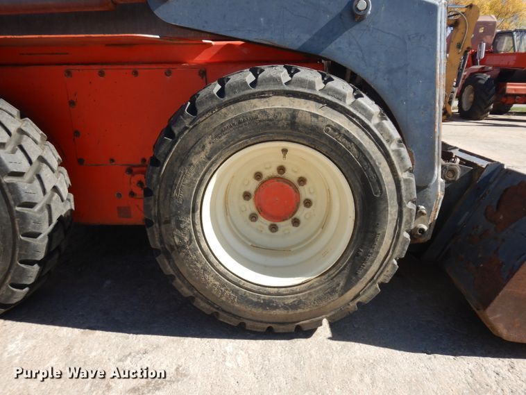 image for item HN9410 2000 Thomas T245  skid steer loader