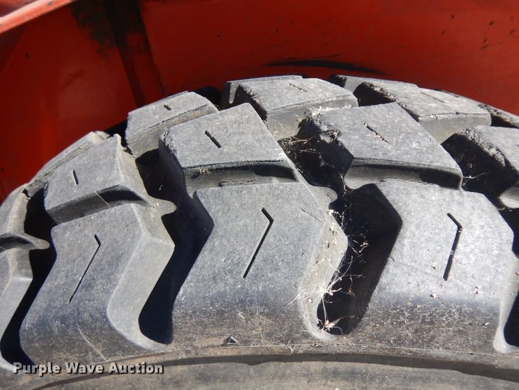 image for item HN9410 2000 Thomas T245  skid steer loader