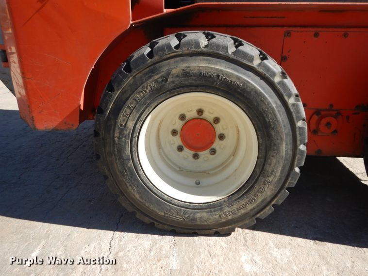 image for item HN9410 2000 Thomas T245  skid steer loader